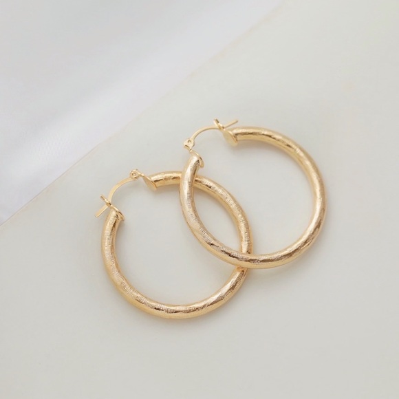 SoldOut11thStreet - Picture 3 of 5